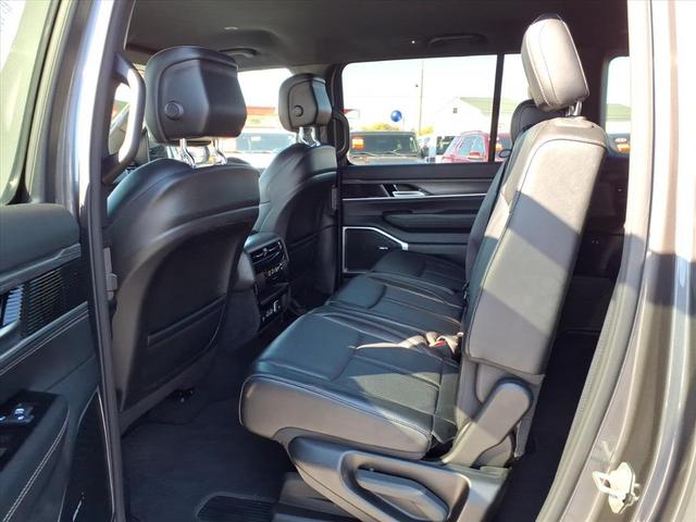 Photo of 2024 Baltic Gray Metallic Clearcoat Jeep Wagoneer L