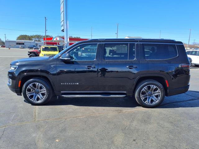 Photo of 2024 Diamond Black Crystal Pearlcoat Jeep Wagoneer