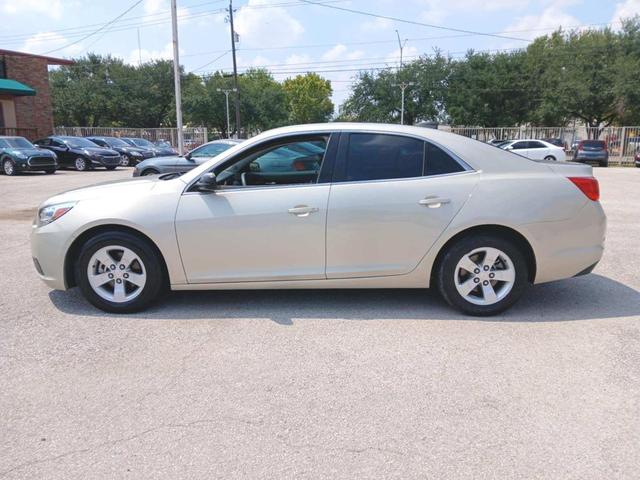 Photo of 2015 BEIGE Chevrolet Malibu