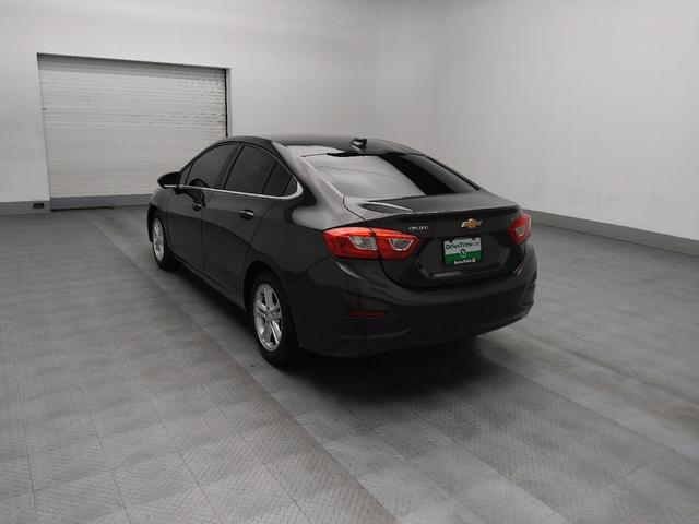 Photo of 2017 Red Chevrolet Cruze