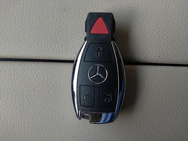 Photo of 2018 White Mercedes-Benz C-Class
