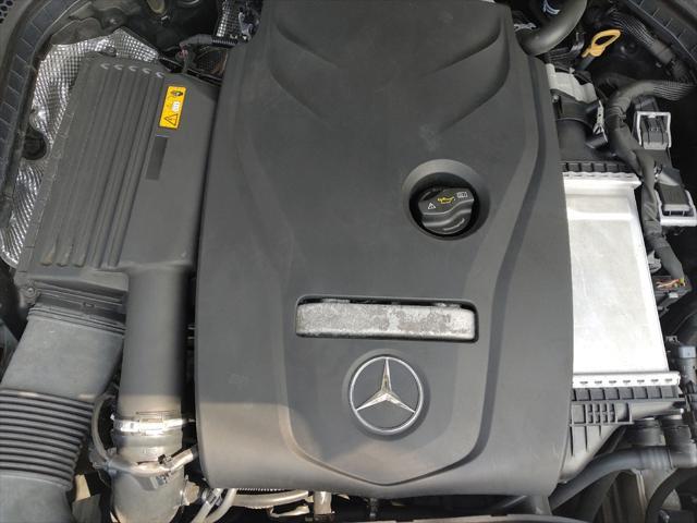 Photo of 2018 White Mercedes-Benz C-Class