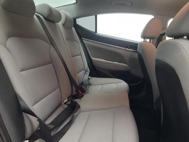 Photo of 2018 Scarlet Red Hyundai ELANTRA