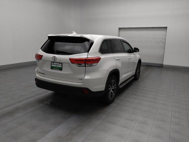Photo of 2018 Blizzard Pearl Toyota Highlander