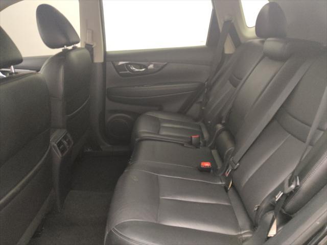 Photo of 2019 Magnetic Black Pearl Nissan Rogue
