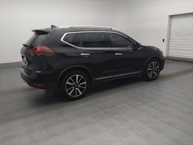Photo of 2019 Magnetic Black Pearl Nissan Rogue