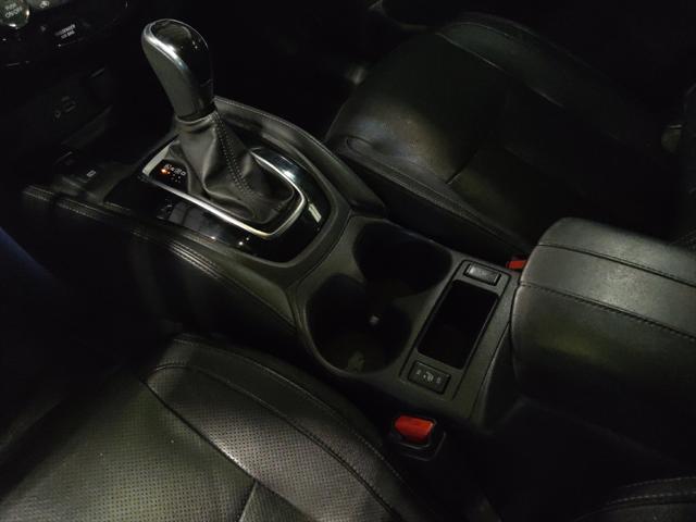 Photo of 2019 Magnetic Black Pearl Nissan Rogue