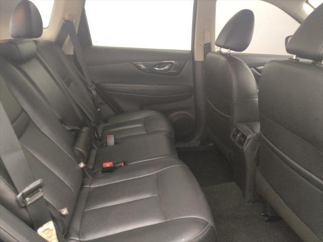 Photo of 2019 Magnetic Black Pearl Nissan Rogue