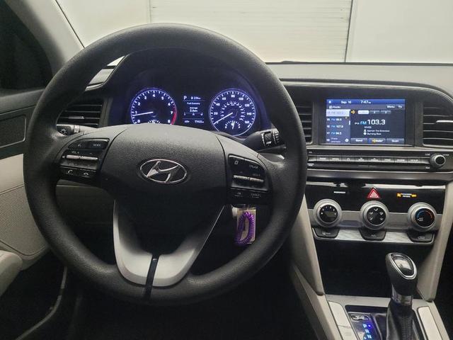 Photo of 2019 Lakeside Blue Hyundai ELANTRA
