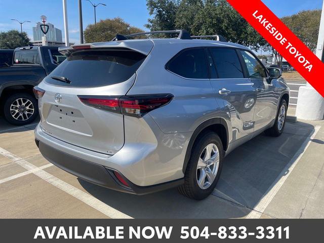 Photo of 2025 Celestial Silver Metallic Toyota Highlander