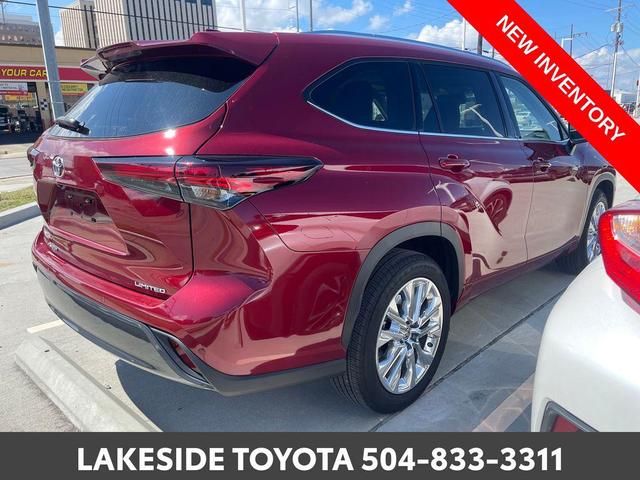 Photo of 2025 Ruby Flare Pearl Toyota Highlander