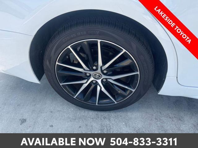 Photo of 2022 White Toyota Camry