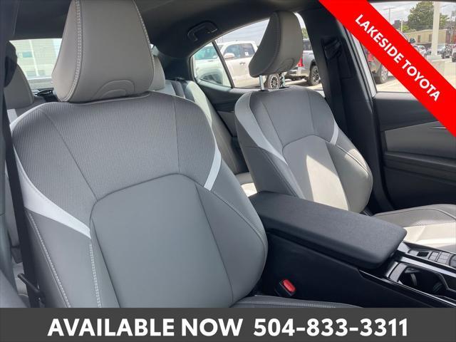 Photo of 2025 Ice Cap Toyota Camry