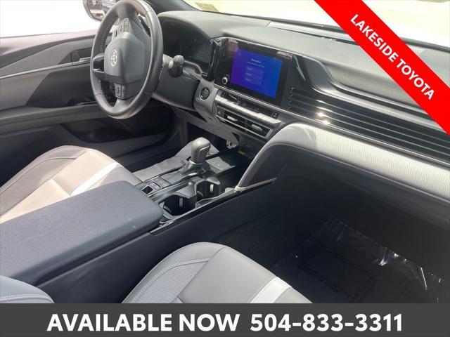 Photo of 2025 Ice Cap Toyota Camry