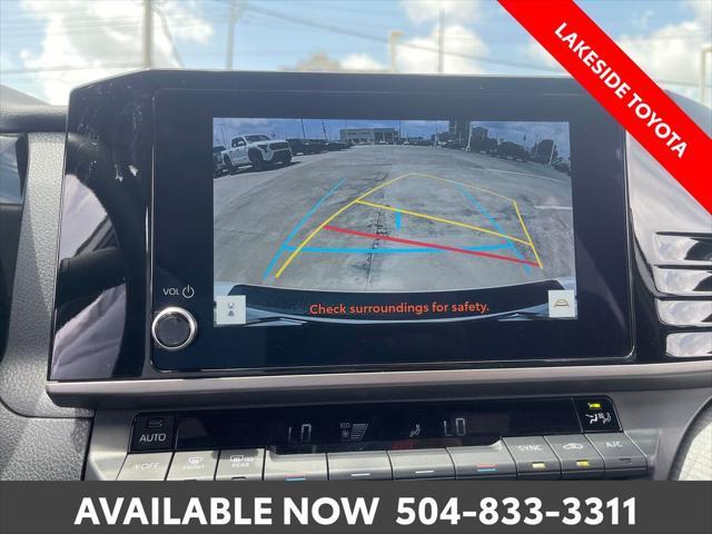 Photo of 2025 Ice Cap Toyota Camry
