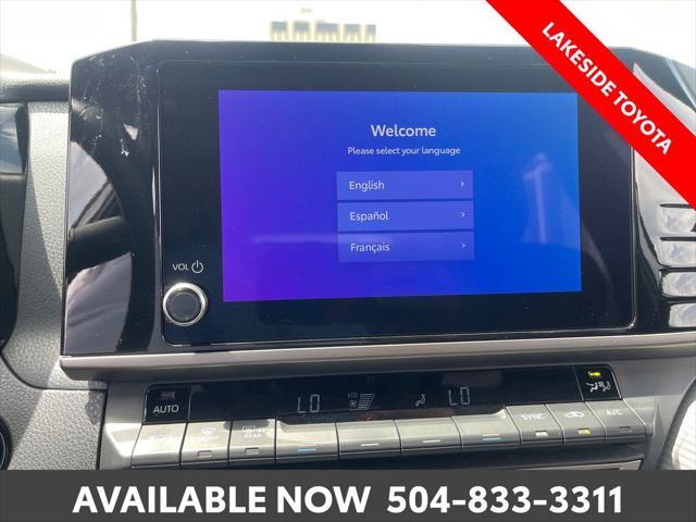 Photo of 2025 Ice Cap Toyota Camry