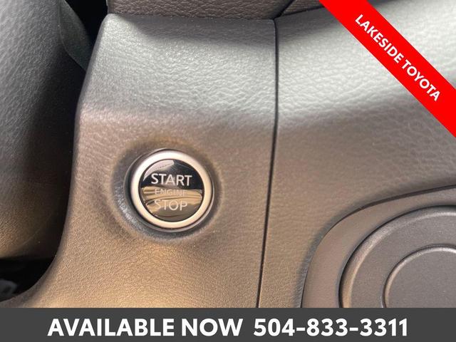 Photo of 2023 Super Black Nissan Frontier