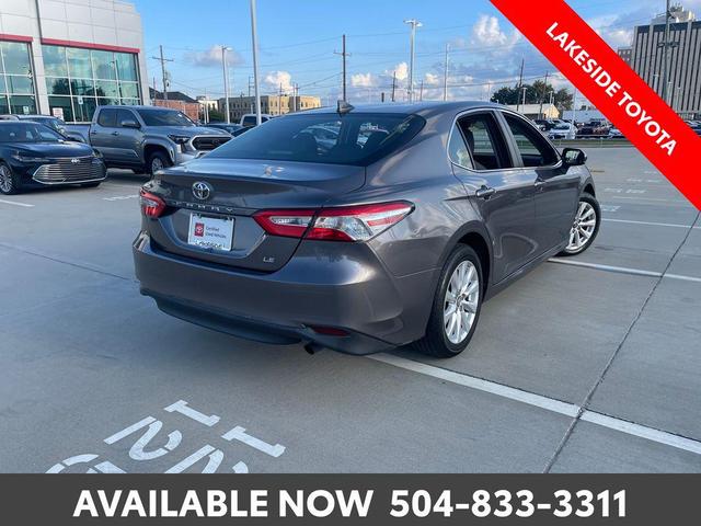 Photo of 2019 Predawn Gray Mica Toyota Camry