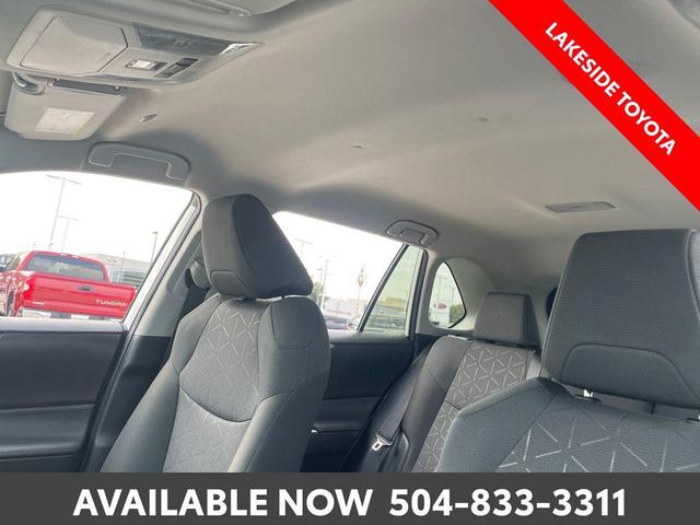 Photo of 2024 Ice Cap Toyota RAV4