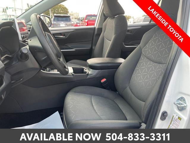 Photo of 2024 Ice Cap Toyota RAV4