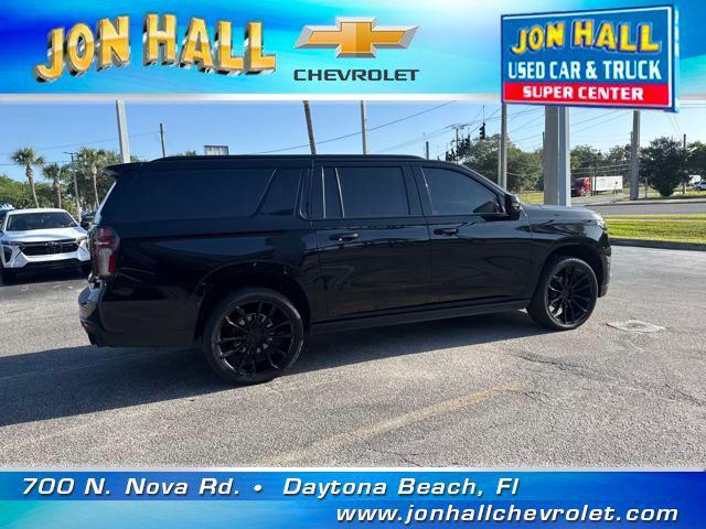 Photo of 2021 Black Chevrolet Suburban