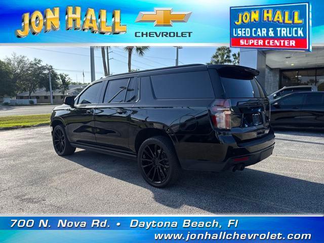Photo of 2021 Black Chevrolet Suburban