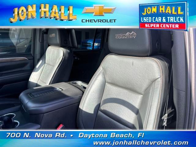 Photo of 2021 Black Chevrolet Suburban