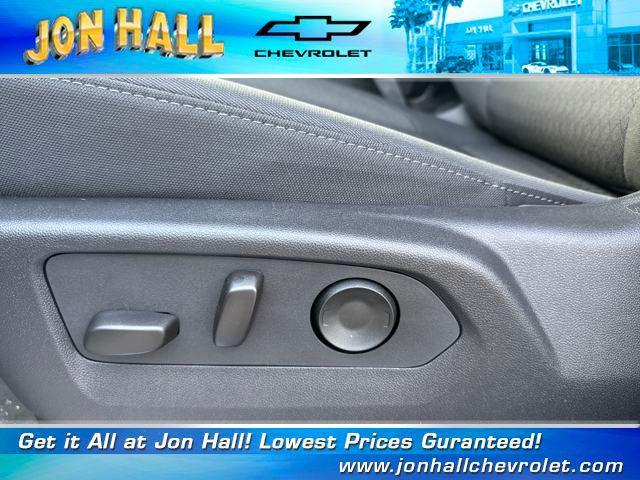 Photo of 2025 Summit White Chevrolet Silverado 1500