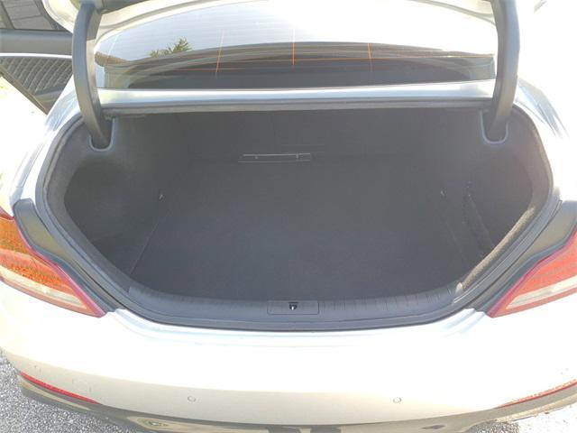 Photo of 2019 Santiago Silver Genesis G70