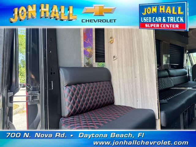 Photo of 2015 TUXEDO BLACK METALLIC Ford Transit-350