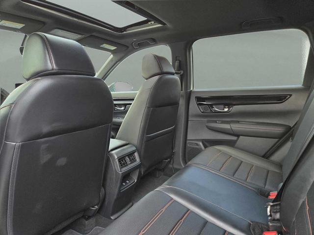 Photo of 2023 Platinum White Pearl Honda CR-V Hybrid
