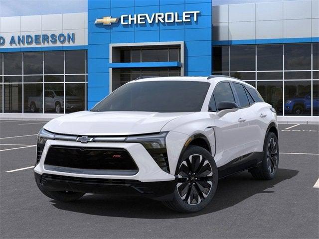 Photo of 2025 Iridescent Pearl Tricoat Chevrolet Blazer EV