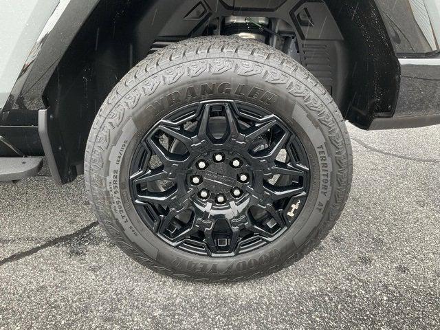 Photo of 2025 Meteorite Metallic (Grey) GMC HUMMER EV Pickup