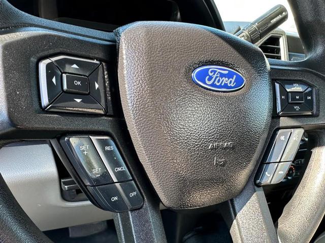 Photo of 2018 Oxford White Ford F-350