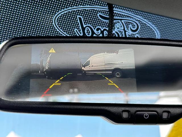 Photo of 2018 Oxford White Ford F-350