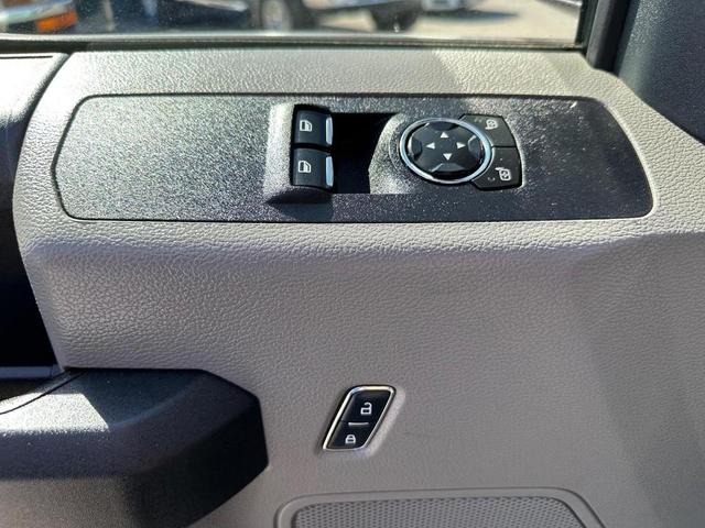 Photo of 2018 Oxford White Ford F-350