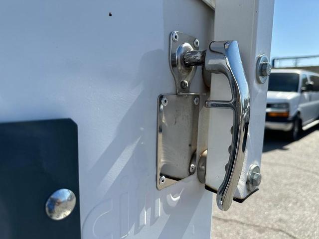 Photo of 2018 Oxford White Ford F-350