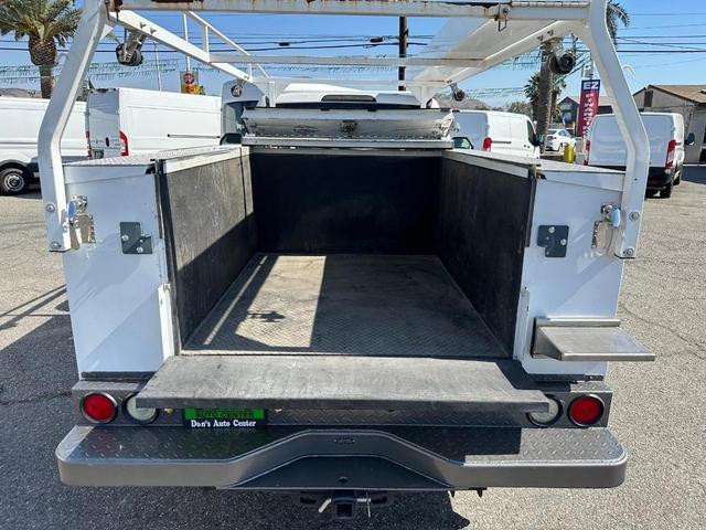 Photo of 2018 Oxford White Ford F-350