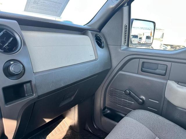 Photo of 2010 Oxford White Ford F-150