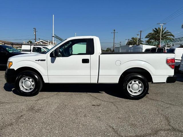 Photo of 2010 Oxford White Ford F-150