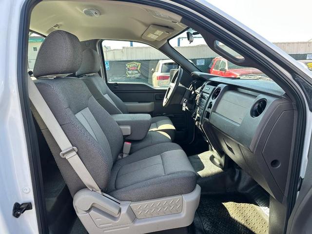 Photo of 2010 Oxford White Ford F-150