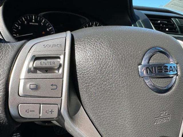 Photo of 2016 Gun Metallic Nissan Altima