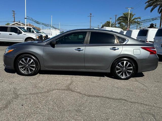 Photo of 2016 Gun Metallic Nissan Altima