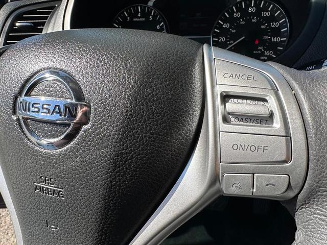 Photo of 2016 Gun Metallic Nissan Altima