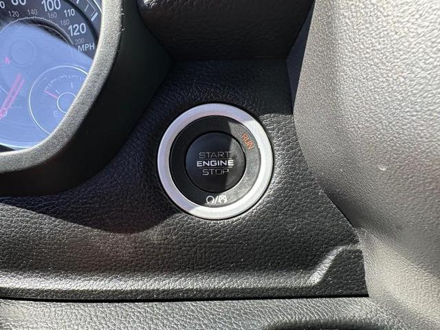 Photo of 2021 Bright White Clearcoat RAM 1500
