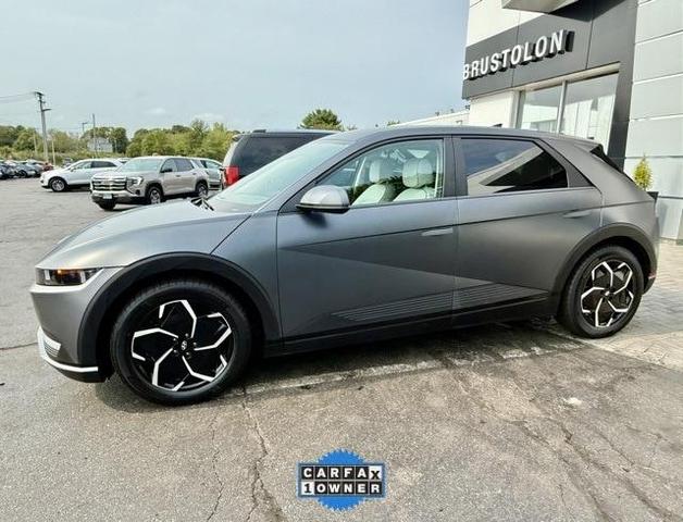 Photo of 2023 Gray Hyundai IONIQ 5