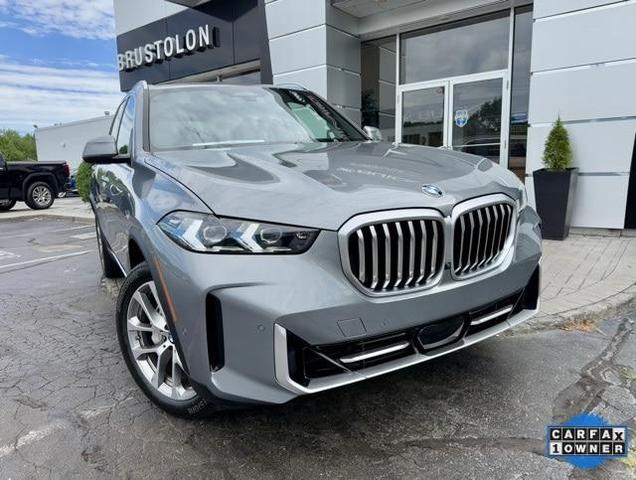 Photo of 2024 Skyscraper Gray Metallic BMW X5