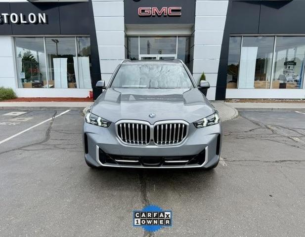 Photo of 2024 Skyscraper Gray Metallic BMW X5