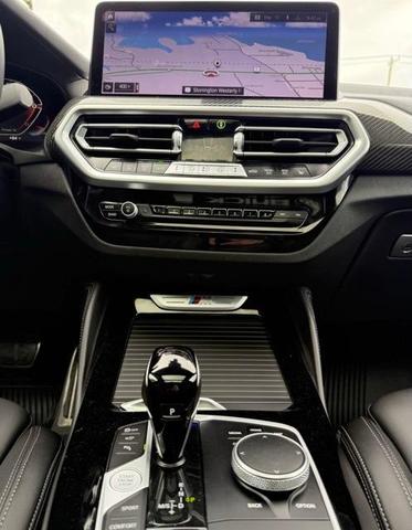 Photo of 2024 Alpine White BMW X4