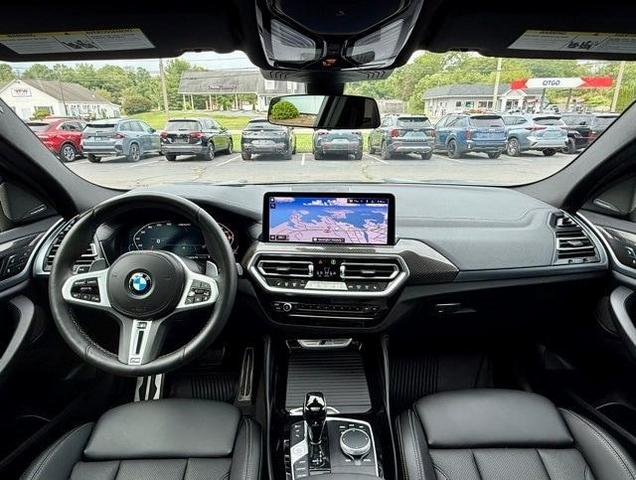 Photo of 2024 Alpine White BMW X4